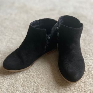 Girls suede ankle boots